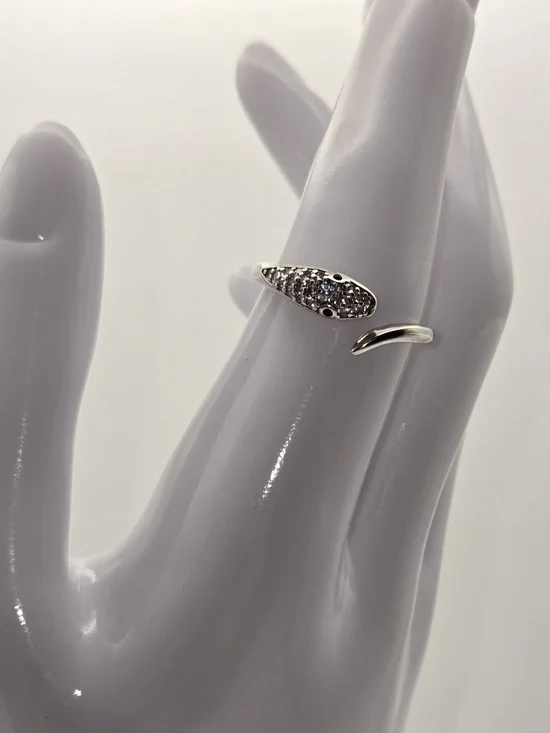 925 Sterling Silver Snake Ring – Adjustable – Crystal Detail - Picture 6 of 9